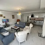 Апартаменти Cleopatra & Luxus And Modern
